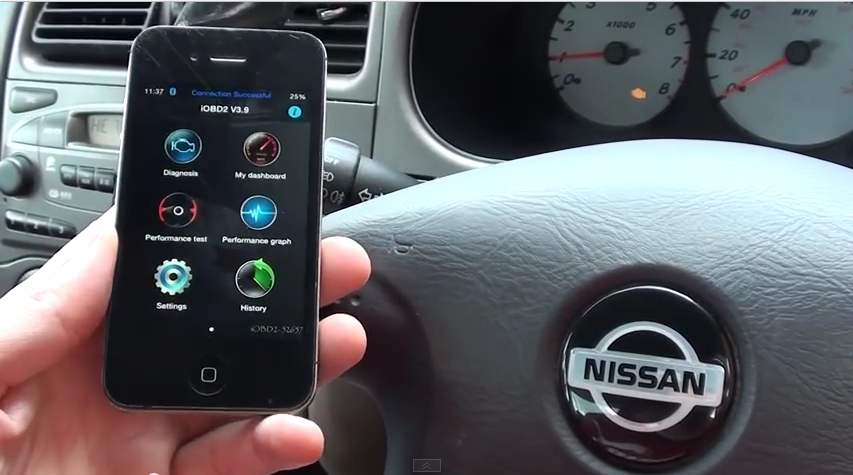 iobd2-iphone-android-obd2-code-scanner-3